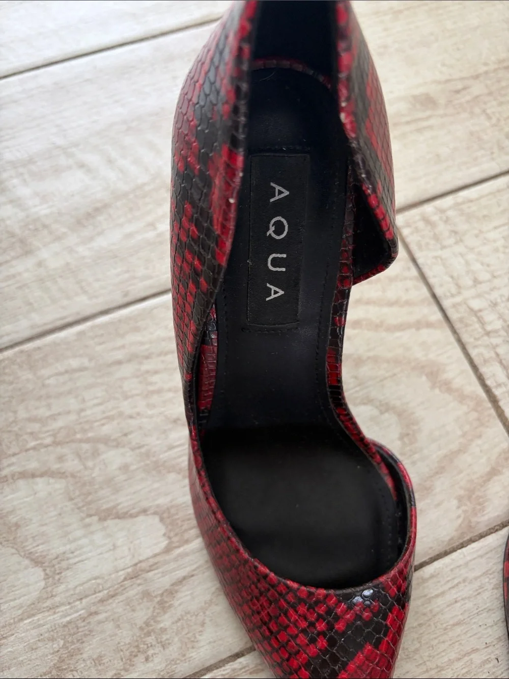 Like new - AQUA snake print stilettos